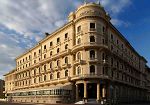 una-nuova-tubazione-sulla-facciata-condominiale
