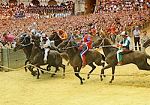 palio-di-siena-a-rischio-la-regione-toscana-va-salvaguardato
