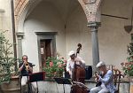 la-toscana-che-non-ti-aspetti-tra-gusto-stelle-e-note-jazz
