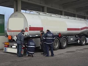 gasolio-non-conforme-maxi-sequestro-in-toscana