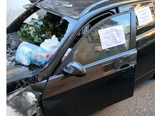 rimossa-la-carcassa-di-auto-incendiata-in-via-bellini