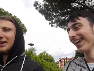 i-giovani-fiorentini-si-raccontano-filmandosi-con-lo-smartphone