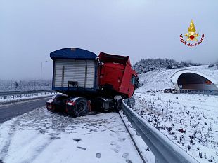 neve-in-toscana-disagi-ed-incidenti-tra-pisa-siena-e-grosseto