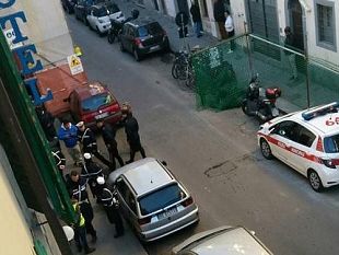 blitz-della-polizia-municipale-in-via-palazzuolo