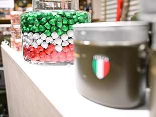 succede-a-firenze-prodotti-a-marchio-esercito-1659-a-pitti-taste-17