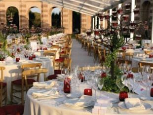 a-firenze-cercasi-barman-e-camerieri-ecco-come-inviare-il-curriculum