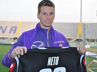 b402112032-fiorentina-vs-udinese-2-a-0-neto-strepitoso