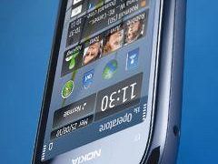 b102072302-dalla-cina-in-aereo-merce-contraffatta-occultata-con-prodotti-originali