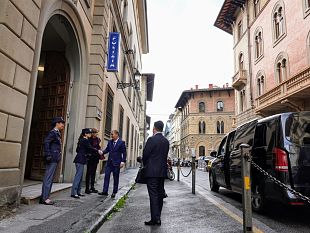 ufficiali-di-polizia-vietnamita-in-visita-alla-questura-di-firenze