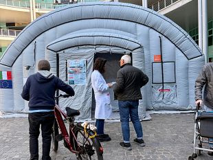 tumore-alla-prostata-stasera-porta-al-prato-si-illumina-di-azzurro