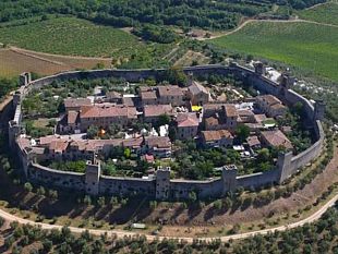 touring-club-italiano-alla-toscana-23-bandiere-arancioni