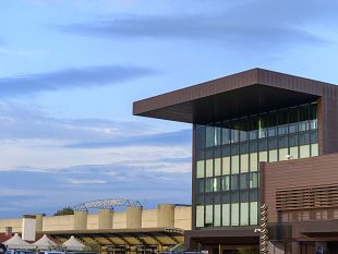 firenze-scontri-tra-manifestanti-gkn-e-polizia-in-aeroporto