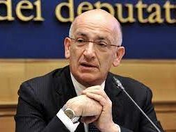 il-viceministro-della-giustizia-francesco-paolo-sisto-alla-versiliana