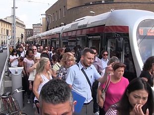 tramvia-parola-ai-passeggeri-una-estate-in-prova-da-scandicci-a-firenze-careggi
