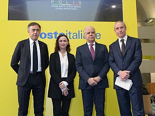 il-passaporto-con-polis-si-rinnova-alle-poste