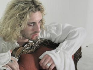 b006172017-dracula-at-the-bargello