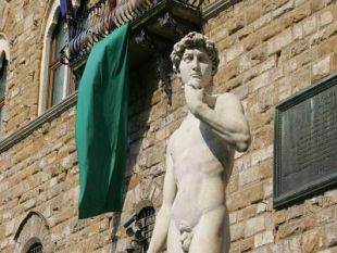 b009101646-scrittore-iraniano-condannato-a-morte-lascia-chiusi-dopo-2-anni