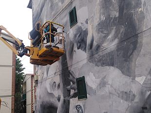 street-art-al-galluzzo-il-giudizio-universale-di-bosoletti