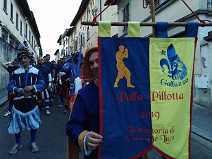 palla-pillotta-al-galluzzo-splendido-corteo