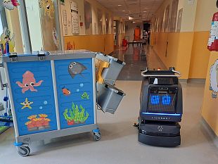 con-il-robot-priscilla