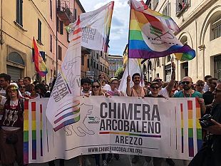 alla-vigilia-del-toscana-pride-bimbo-riconosciuto-da-due-donne