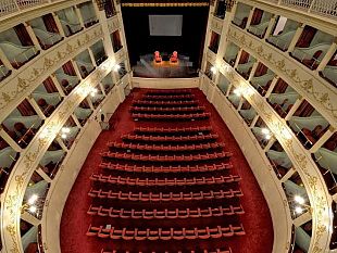 teatro-niccolini-grassi-assenti-le-minime-norme-di-accessibilita-per-disabili