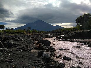 eruzioni-del-vulcano-fuego-docente-delluniversita-di-firenze-inviato-in-guatemala