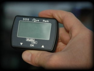 b201312146-hello-car-pagamento-sosta-con-gps-gsm-e-informazioni-in-mobilita