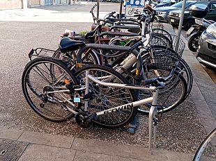 pulizia-rastrelliere-nel-quartiere-2