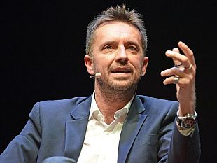 andrea-scanzi-parla-di-liberta-a-san-donato-in-poggio