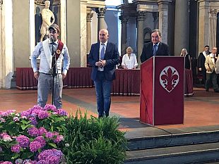 al-giovane-artista-skim-il-collare-laurenziano