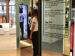 siamo-tutti-fashion-blogger-con-la-magic-fitting-room