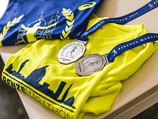 la-maglietta-fashion-della-firenze-marathon-2017