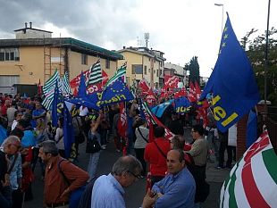 rifiuti-e-sciopero-in-tutta-la-toscana-in-mille-a-firenze