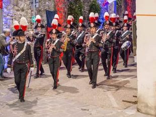 la-fanfara-dei-carabinieri-stasera-in-piazza-santo-spirito
