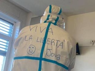 covid-jovanotti-agli-infermieri-state-facendo-la-storia-grazie-di-cuore