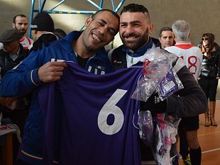 sollicciano-i-radicali-di-fronte-al-carcere-per-denunciare-le-carenze-strutturali-e-chiederne-la-chiusura