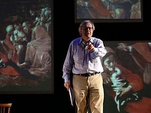 vittorio-sgarbi-in-versiliana-con-il-suo-show-raffaello