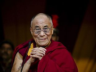 livorno-la-cittadinanza-onoraria-e-le-chiavi-della-citta-al-dalai-lama-tenzin-ghiatso