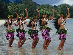 b109081402-venerdi-9-settembre-hawaian-party