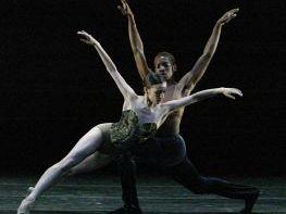 a602141256-maggiodanza-due-coreografie-di-nacho-duato-e-due-capolavori-di-lucinda-childs