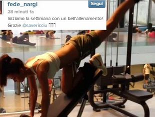 b402101436-federica-nargi-in-palestra-si-allena-per-sfidare-alessandro-matri