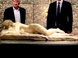 agli-uffizi-la-mostra-alberi-in-versi-di-giuseppe-penone