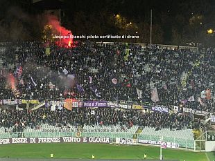 lo-spettacolo-dello-stadio-franchi-ripreso-dal-drone