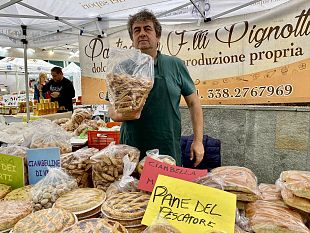 sapori-e-artigianato-delle-marche-al-centro-san-donato-di-novoli