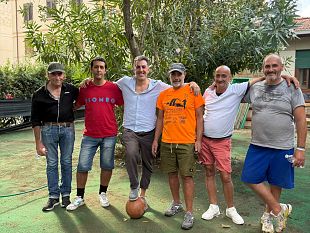 prato-persone-senza-fissa-dimora-protagoniste-di-uno-spettacolo