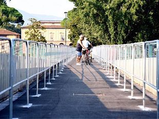 isolotto-cascine-telecamere-e-divieti-mi-si-e-ristretta-la-passerella