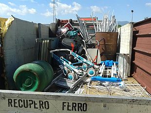 traffico-illegale-di-rifiuti-metallici-abusivi-in-toscana
