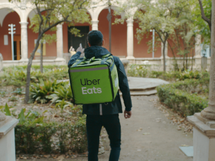 uber-eats-arriva-a-firenze-nuova-app-di-food-delivery