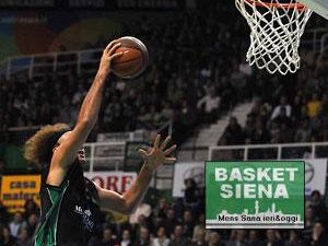 b106031730-siena-travolge-anche-in-gara2-la-benetton-treviso